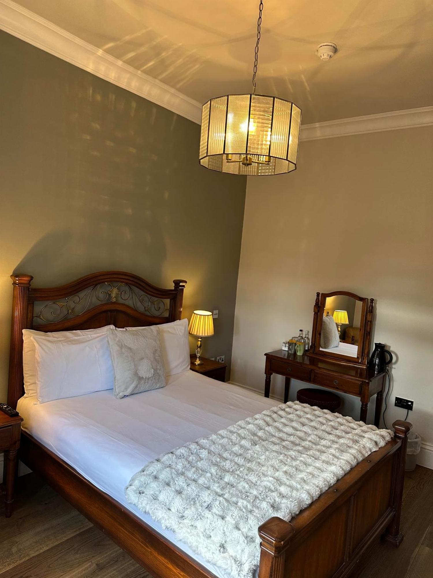 The Manor At Bickley Hotel Bromley Buitenkant foto