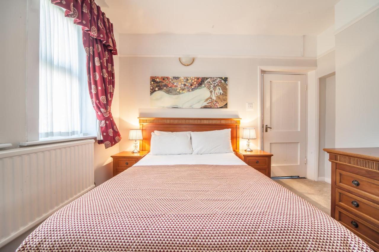 The Manor At Bickley Hotel Bromley Buitenkant foto